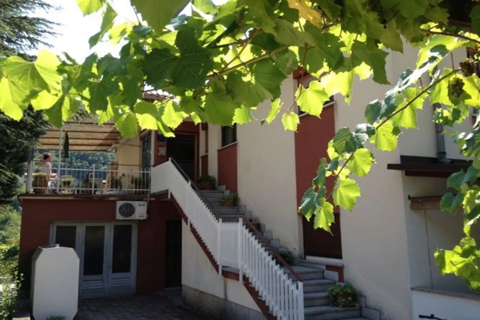 Lovely Apartments Near the Sea - One Bedroom Apartment with Balcony - Im Freien