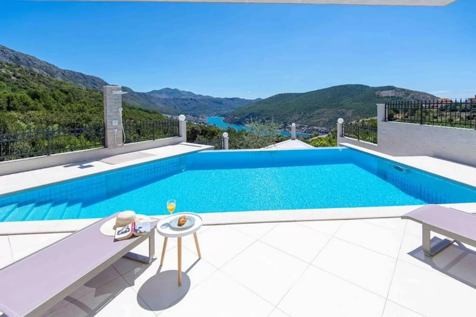 Buena Vista - Two Bedroom Holiday Home with Swimming pool - Schwimmbad