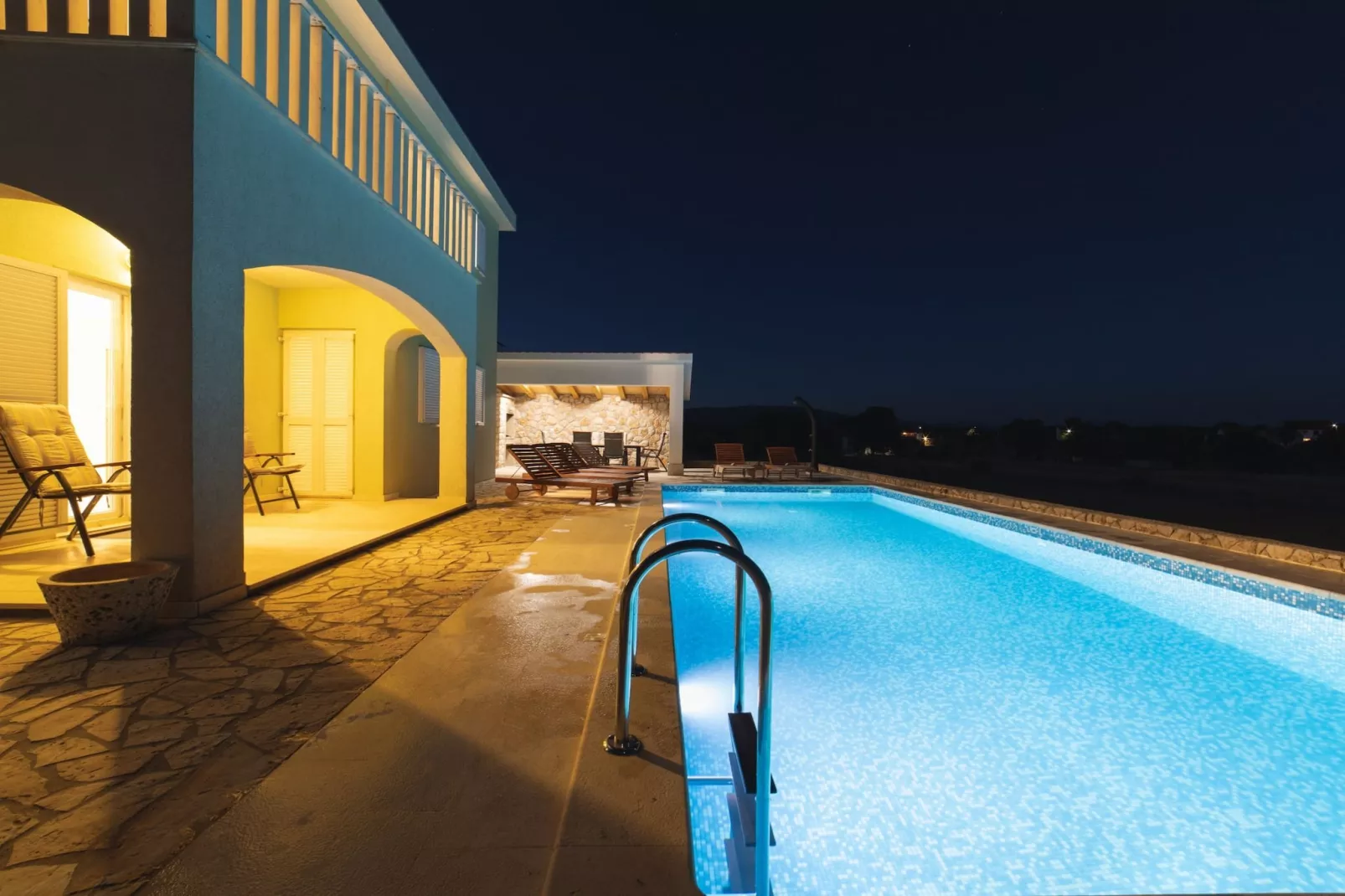 Idyllic Getaway Lovrec Villa with Pool - Five Bedroom Villa with Pool - Piscine