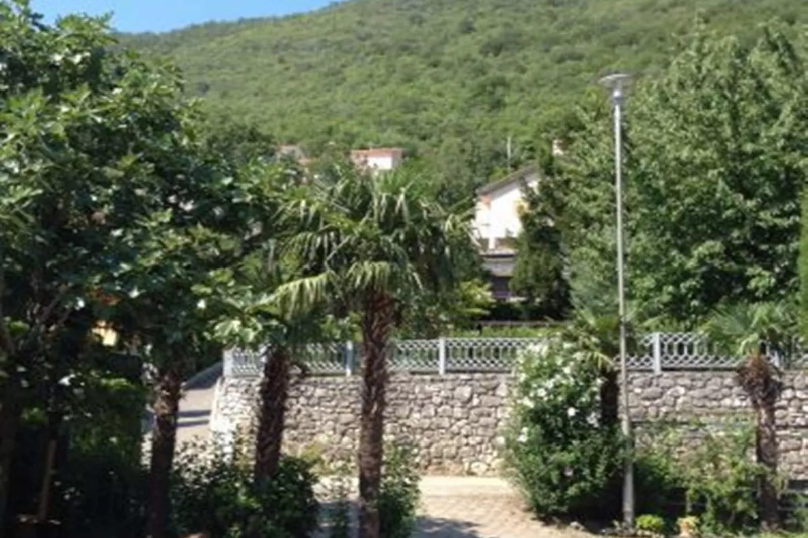 Lovely Apartments Near the Sea - One Bedroom Apartment with Balcony - Im Freien