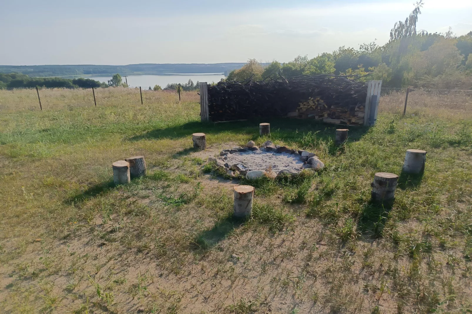 Domek wakacyjny dla max 7 osób Żałe - Gardens in summer