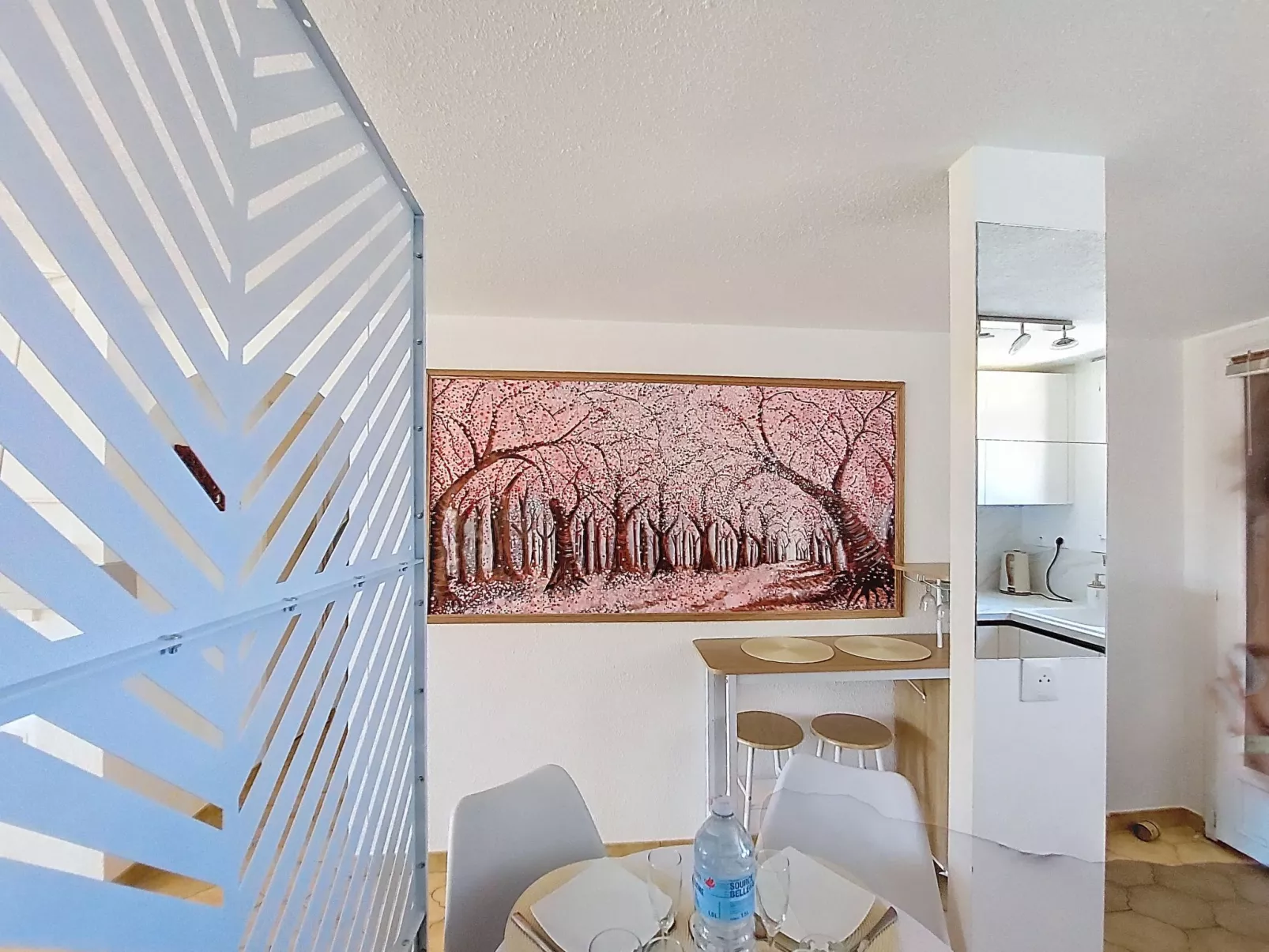 Le Mas des Oliviers - Inside