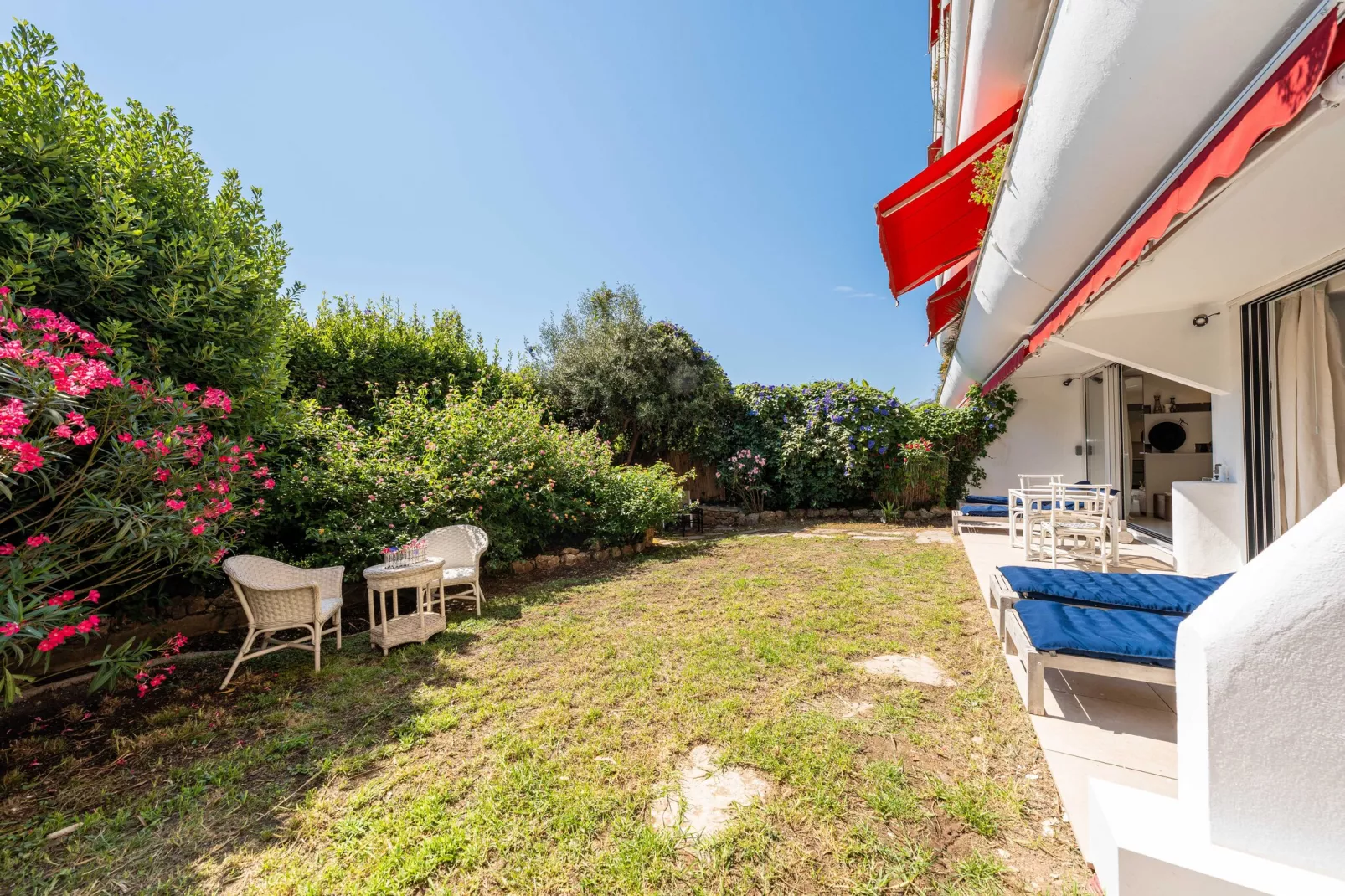 FM-42-MONTFLEURY - Untagged