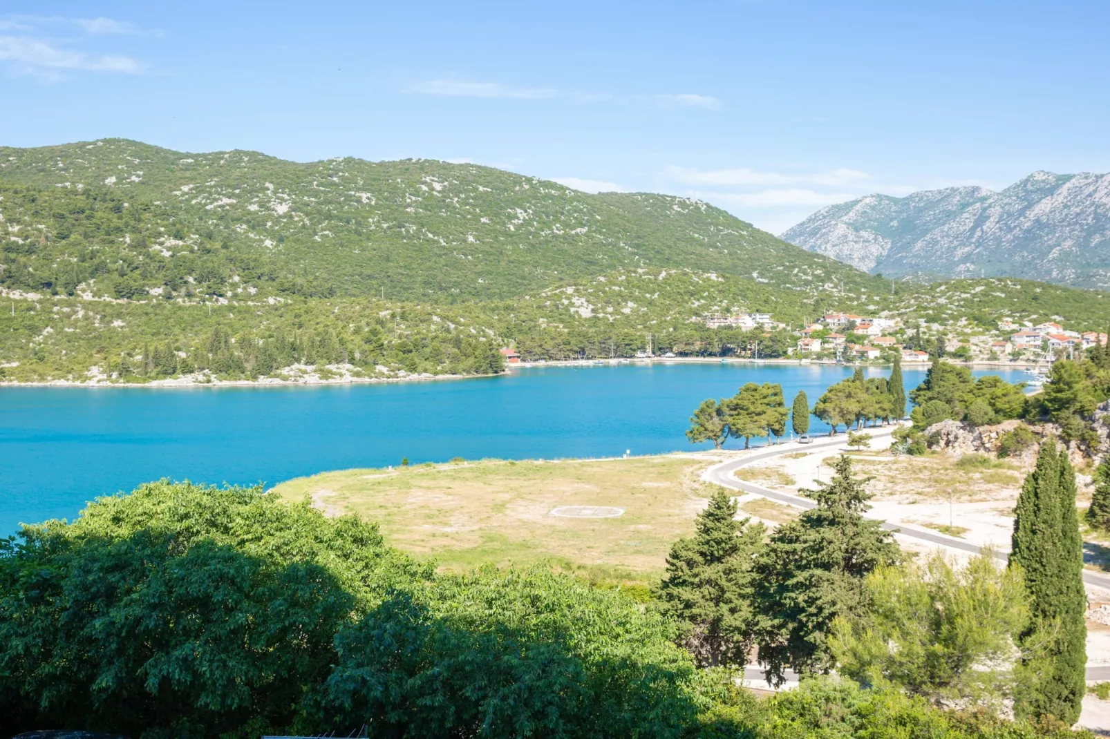 Apartment Matko - Two Bedrom Apartment with Beach View