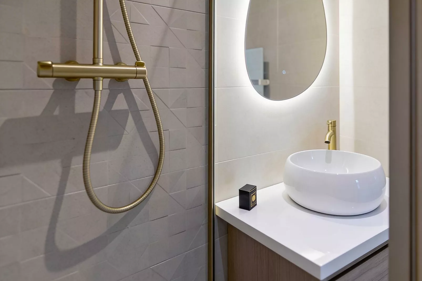 AK-22-MERLE - Nicht zugeordnet