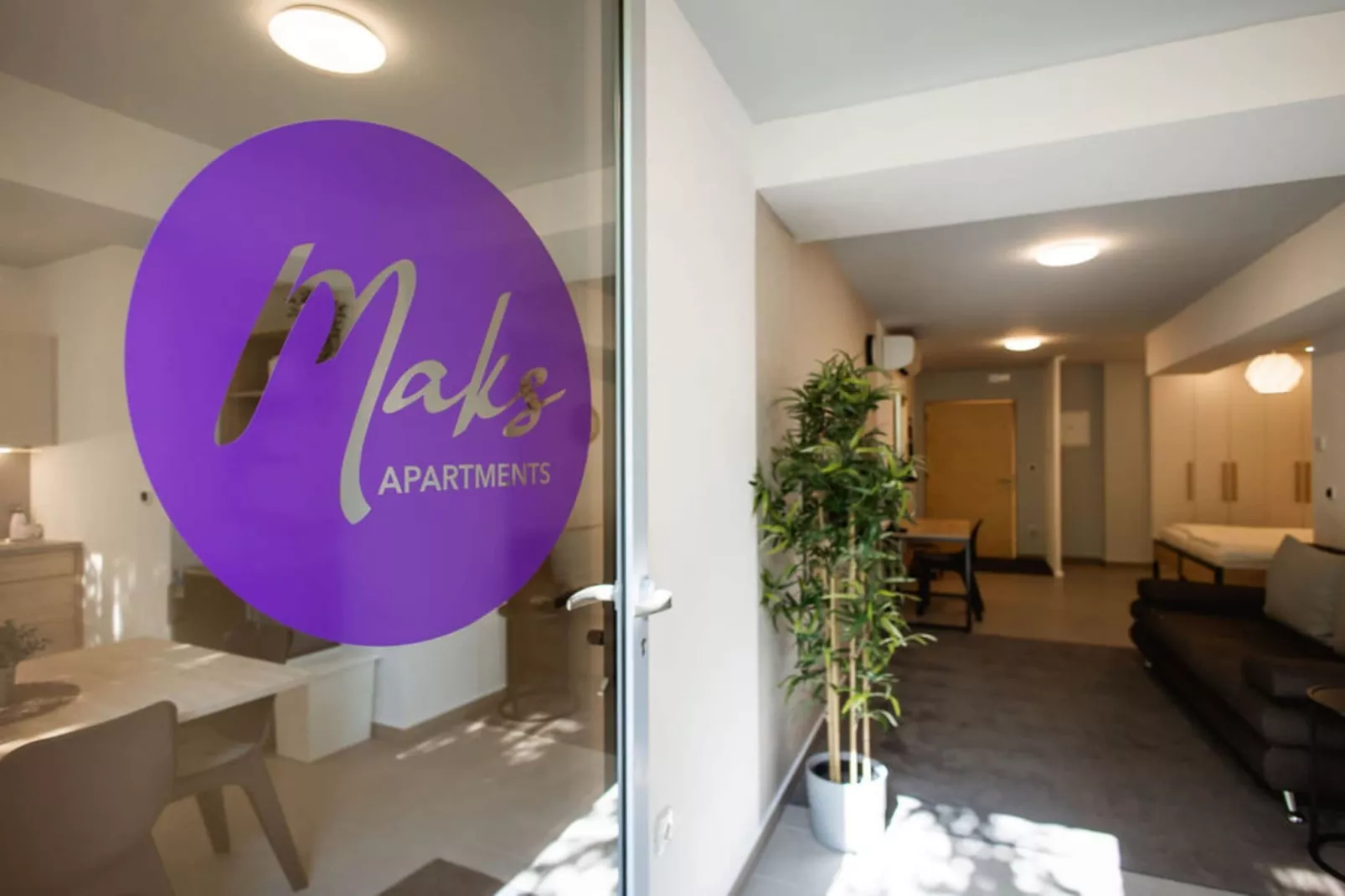 Stylish Apartments with Osijek Near Top Attractions - Standard Studio Apartment  - Maks 3 - Intérieur