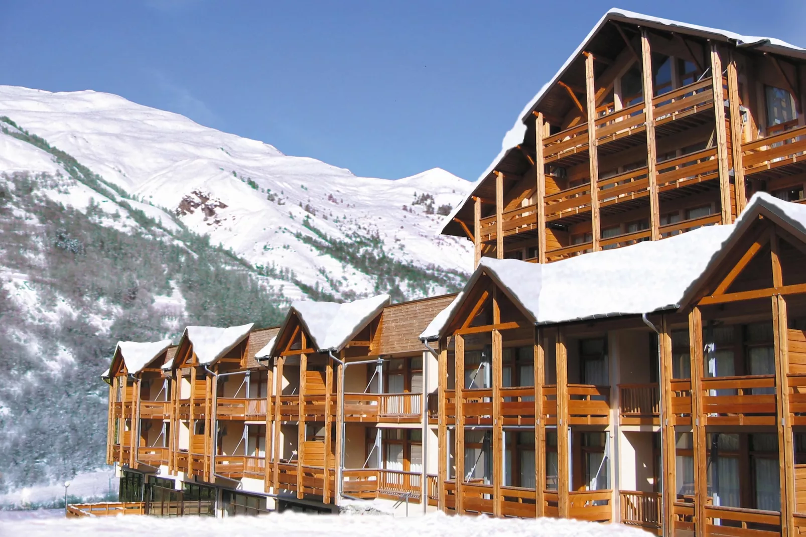 Residence Le Hameau de Valloire 3 - Exterior in winter