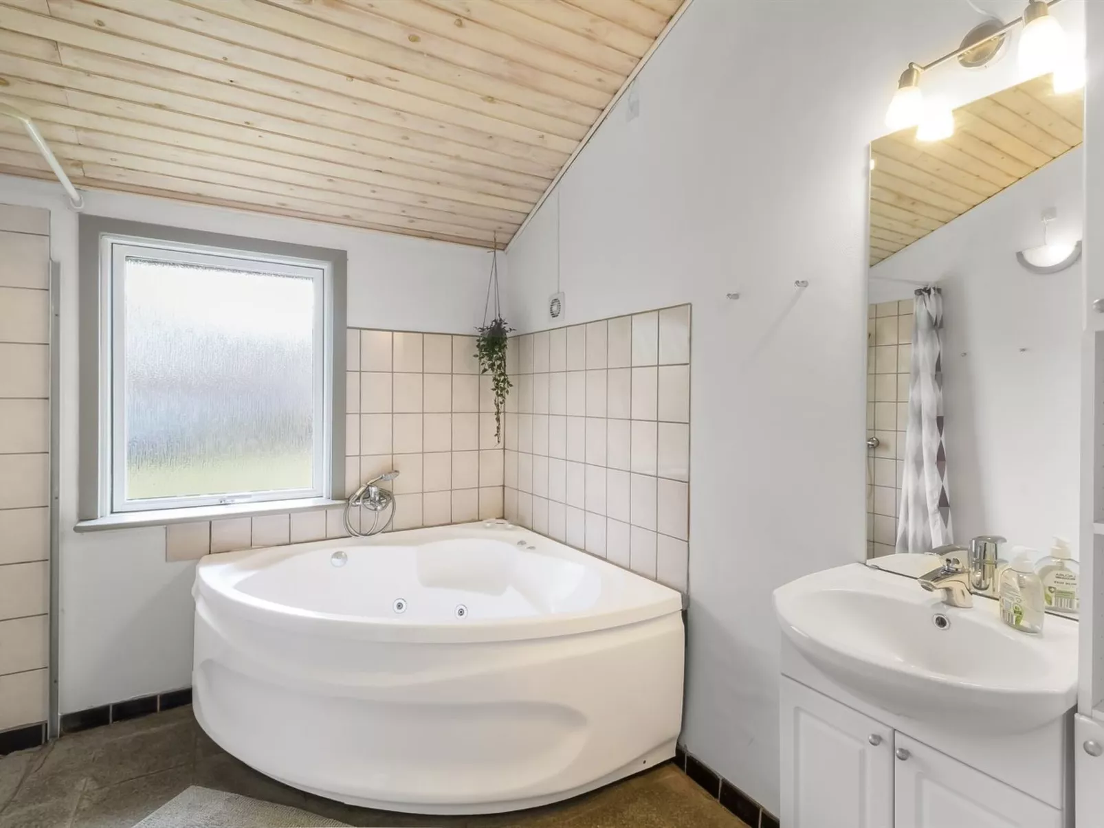 "Aiden" - 300m from the sea - Drinnen