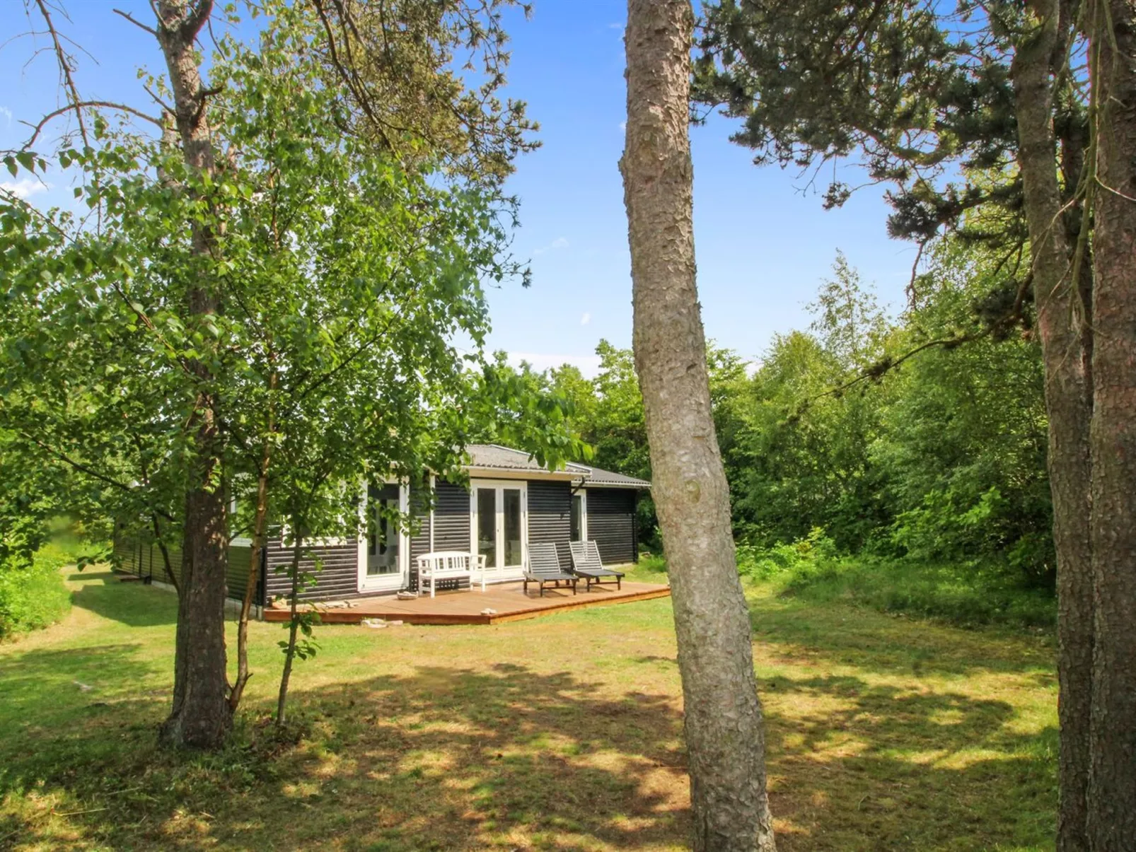 "Aida" - 400m from the sea