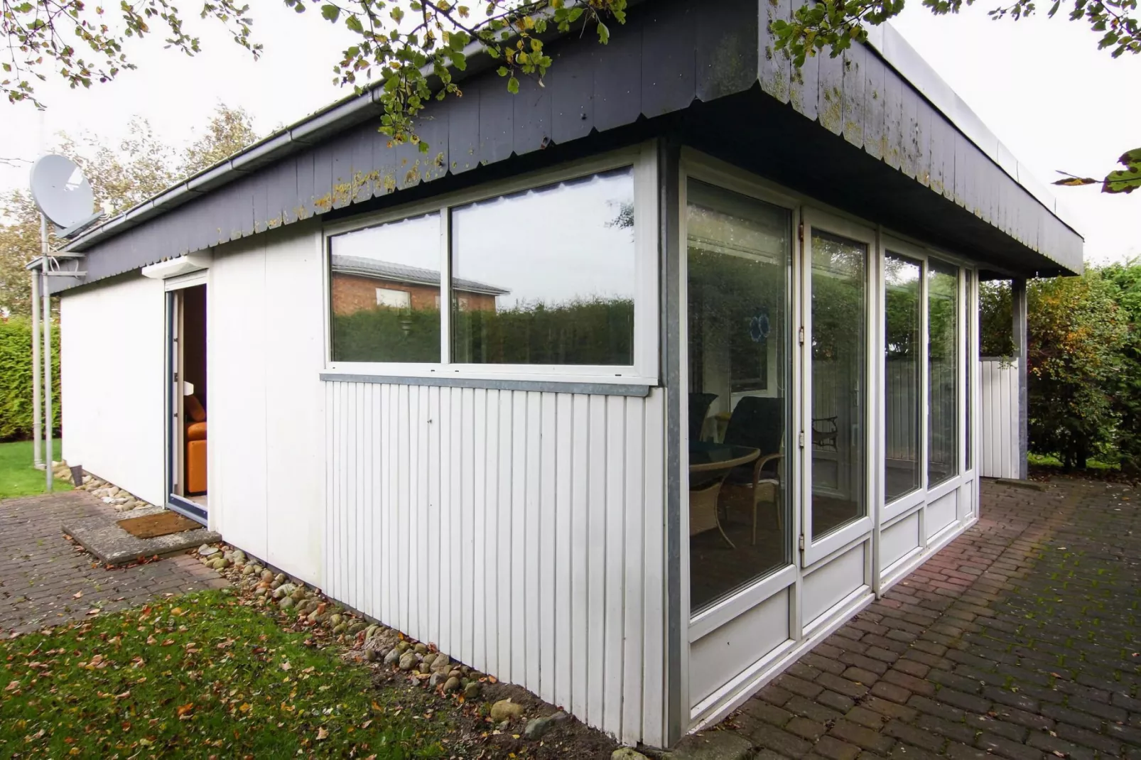 Bungalow Warwerort-Exterior summer