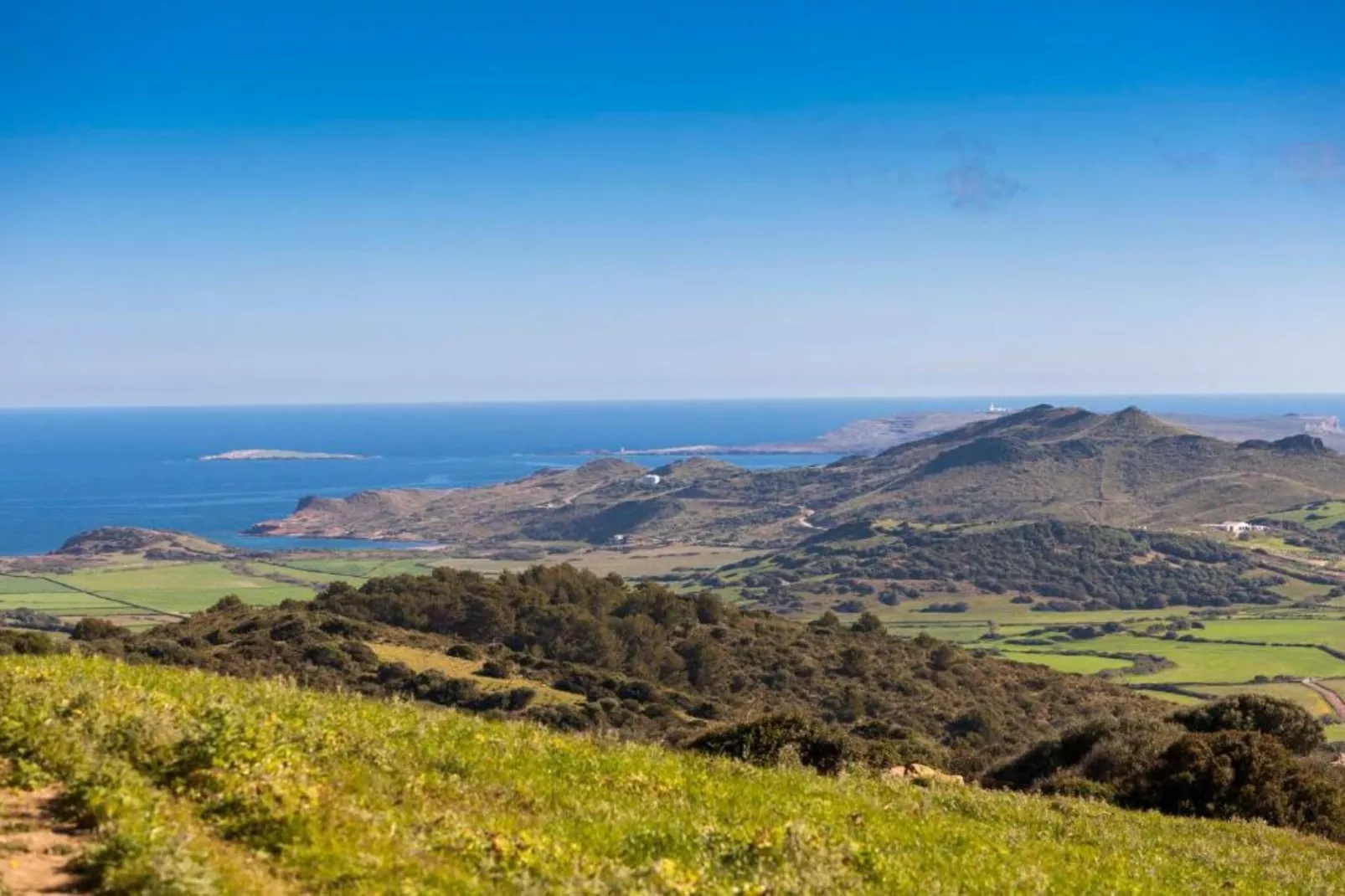 Villa Samba- Premium One-Bedroom Apartment with Balcony and Sea View - Ambiance