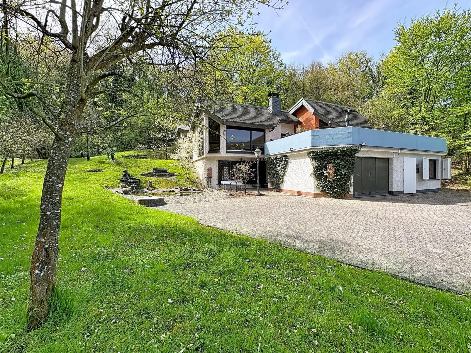 Villa 111 an der Loreley - Outside