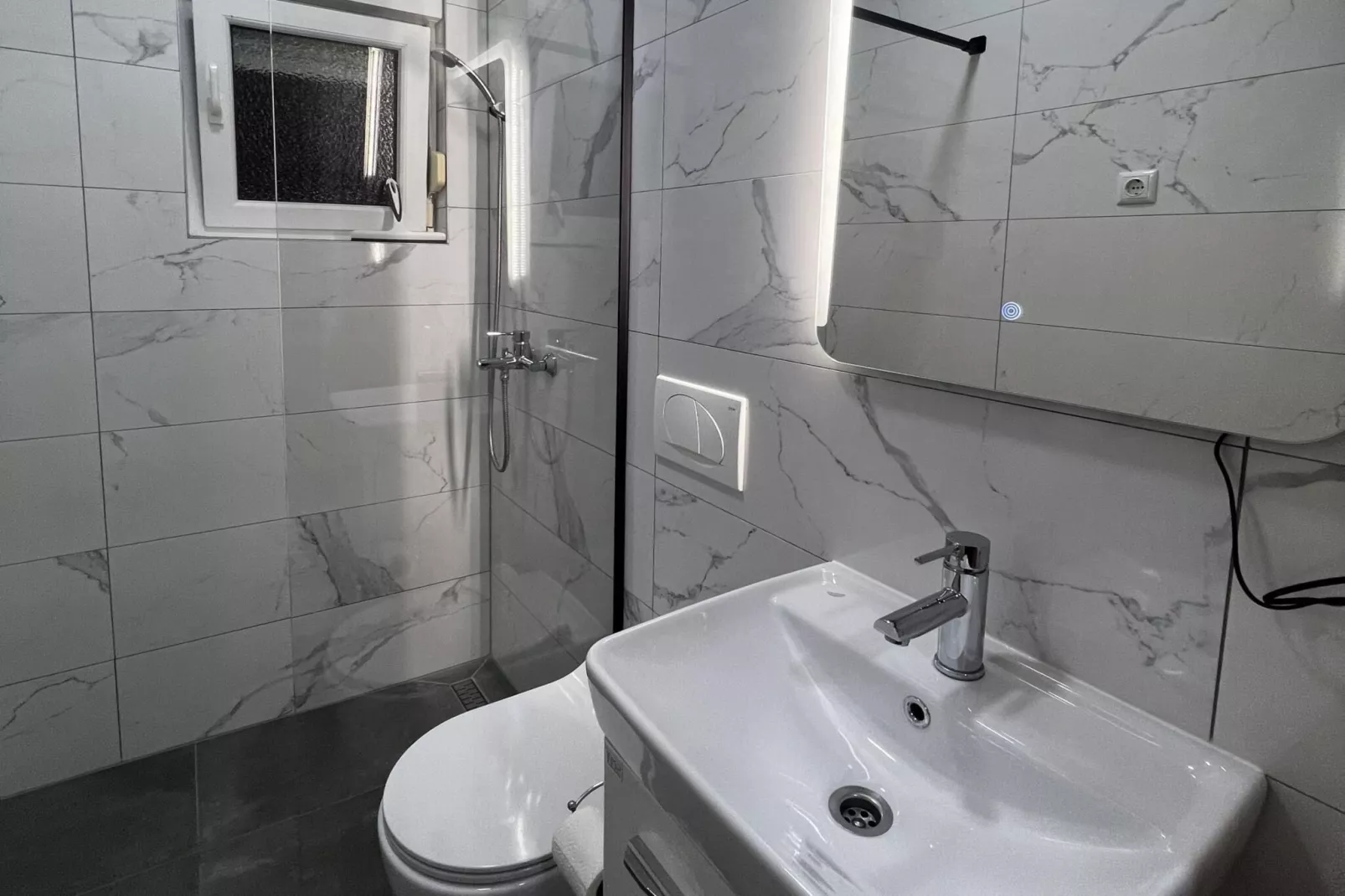 Apartment Lavaran 2 - Badezimmer