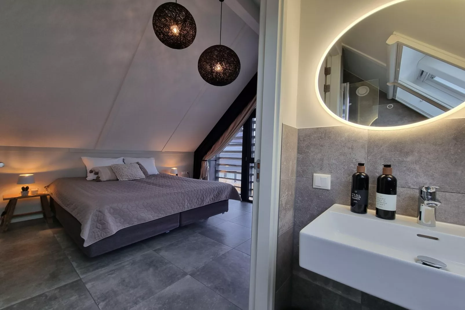 Watervilla Njoggen - Bedroom