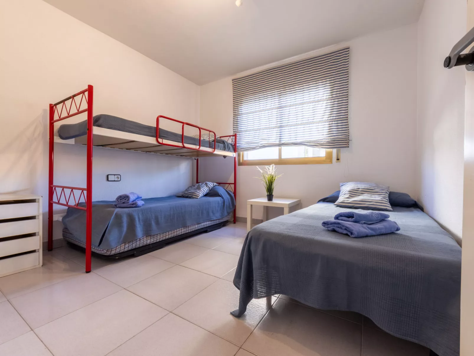 Cambrils Park B - Inside