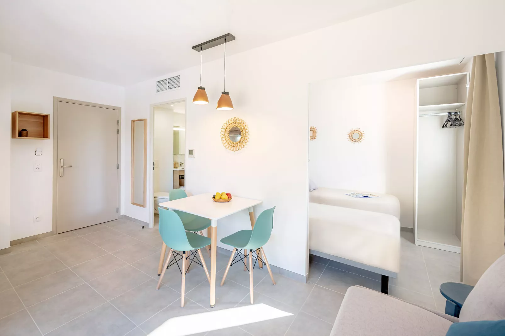 Cap Cassis Calanques Roquefort-la-Bédoule - 14S - studio 4 pers coin nuit - climatisé - terrasse ou balcon-Living room