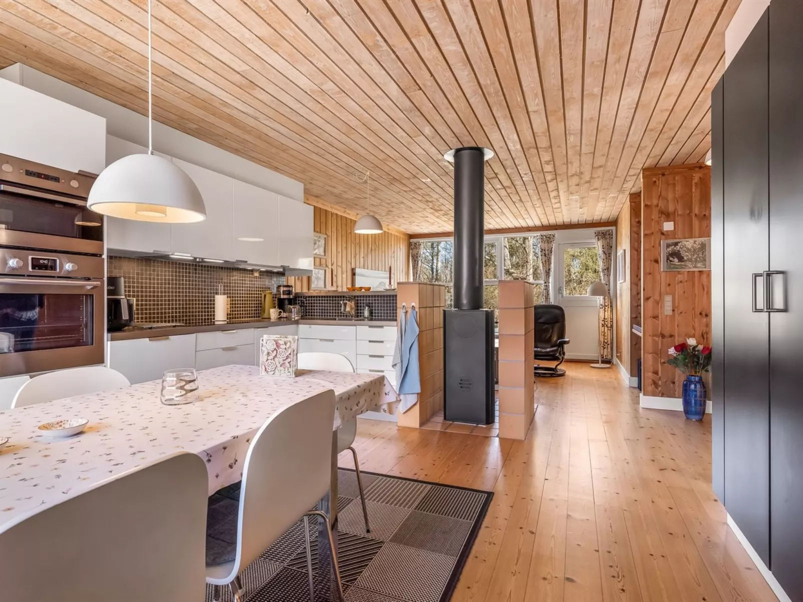 "Eivi" - 200m from the sea - Dedans