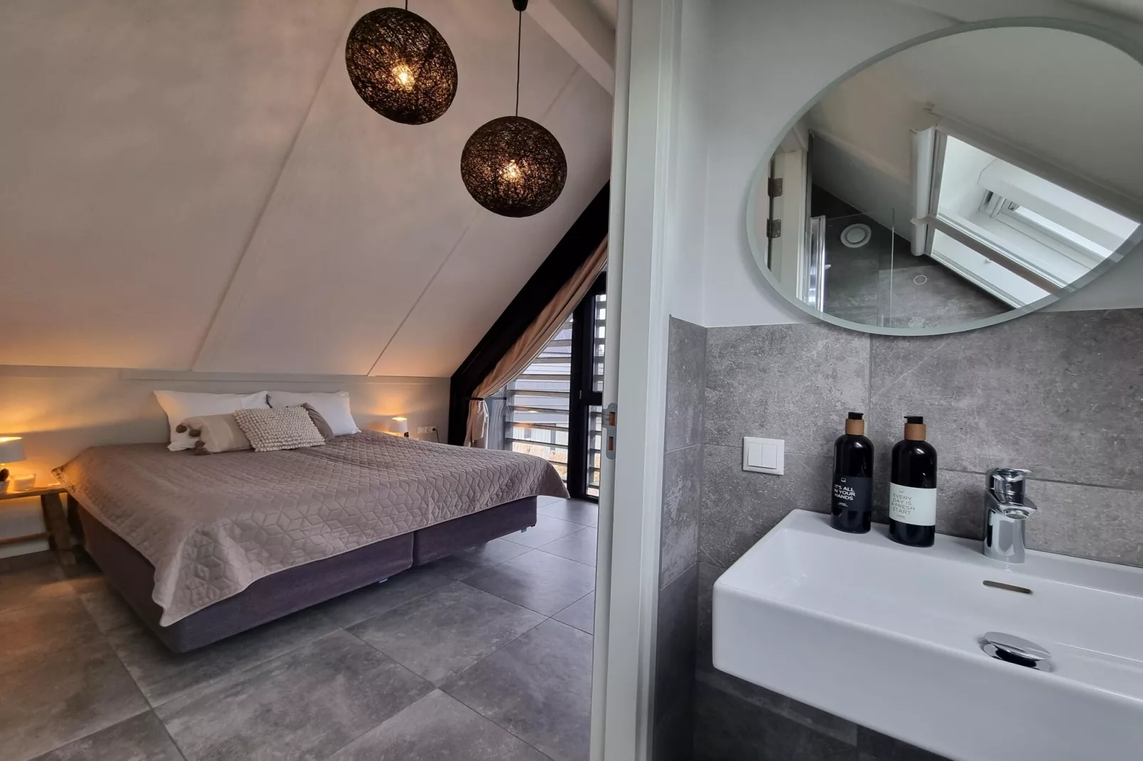 Watervilla Njoggen - Bedroom