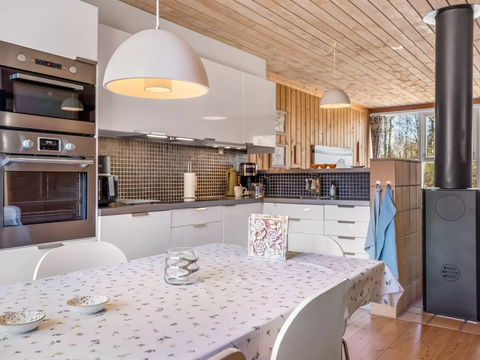 "Eivi" - 200m from the sea - Dedans