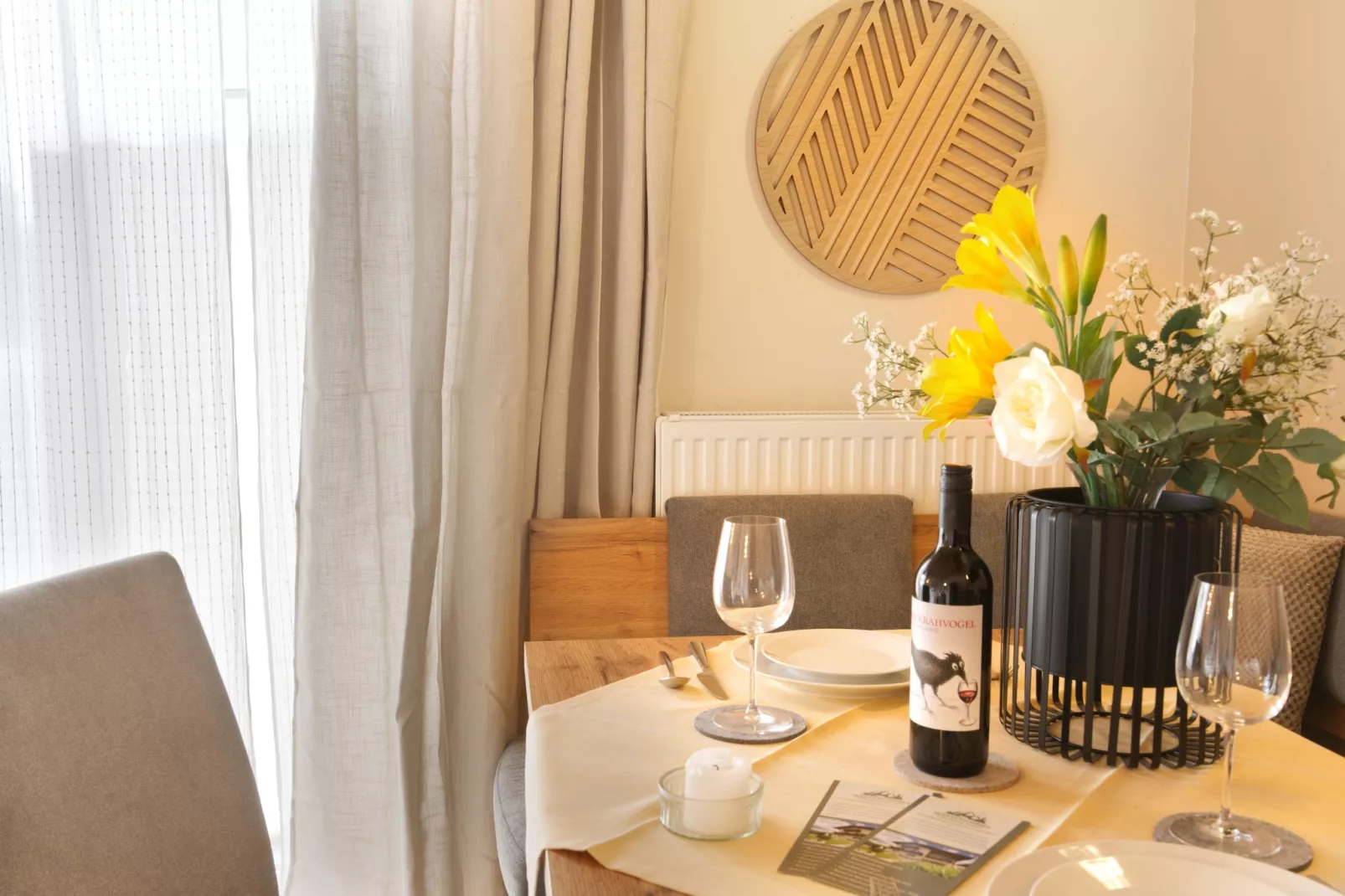 Menardi B - Dining room