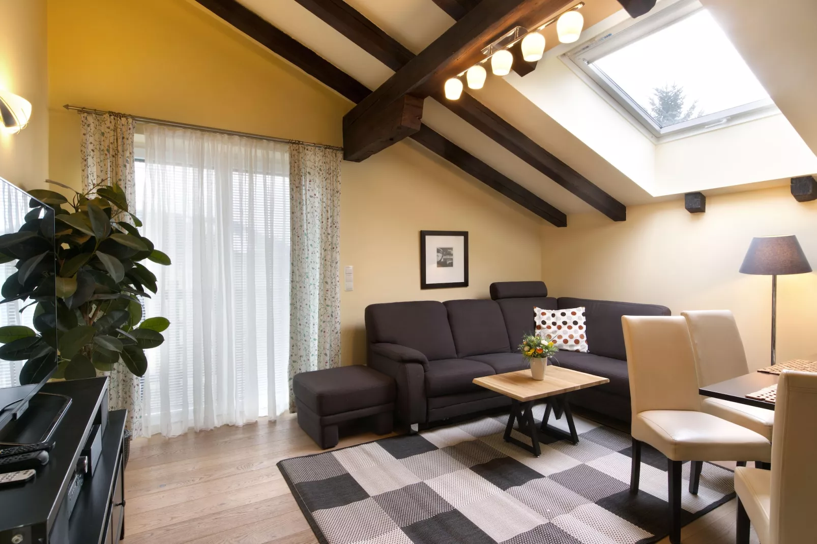 Menardi Penthouse AA - Wohnzimmer