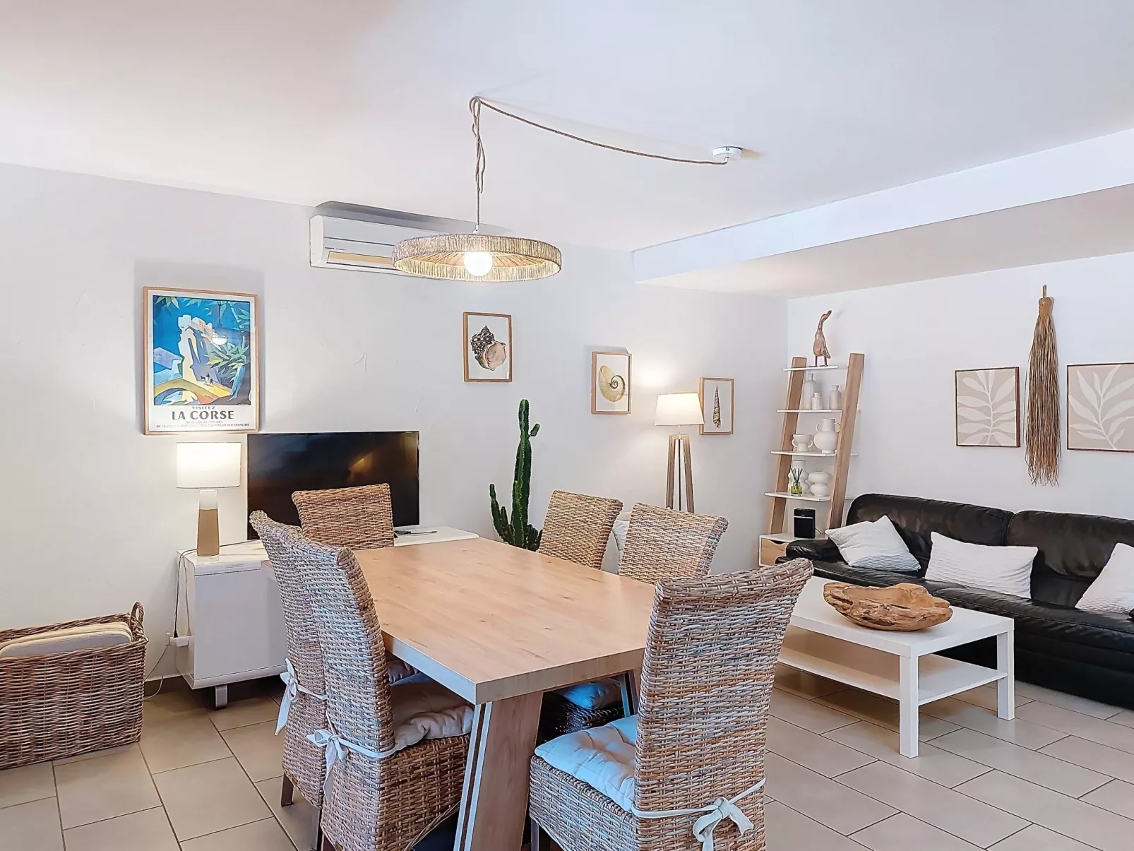 Villa Marea - Inside