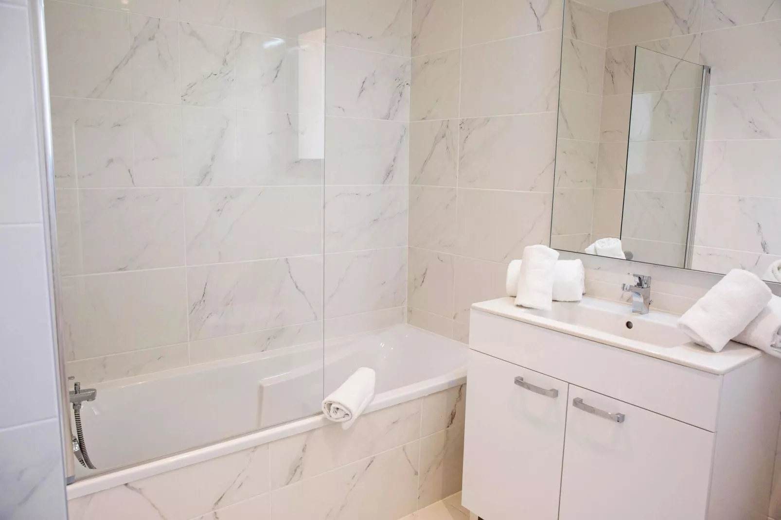 Résidence Domaine du Golfe du Lion St Cyprien - 36 app 6 pers - 2 chambres - climatisé - balcon-Salle de bain