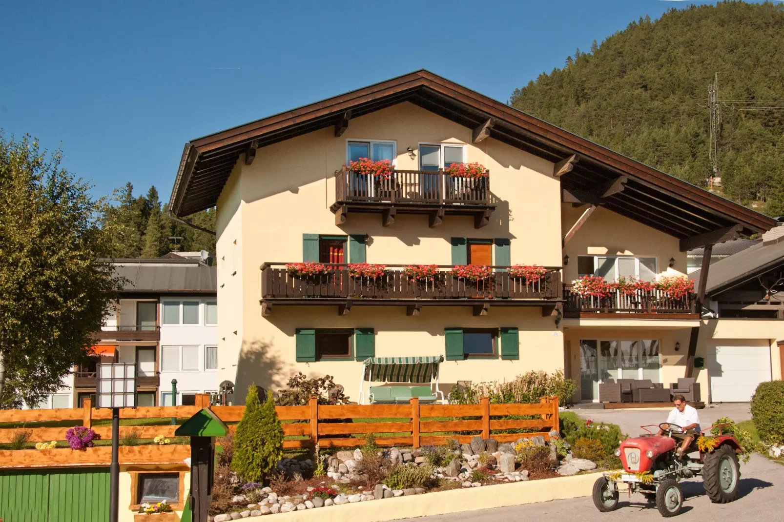 Menardi Penthouse AA - Außenbereich Sommer