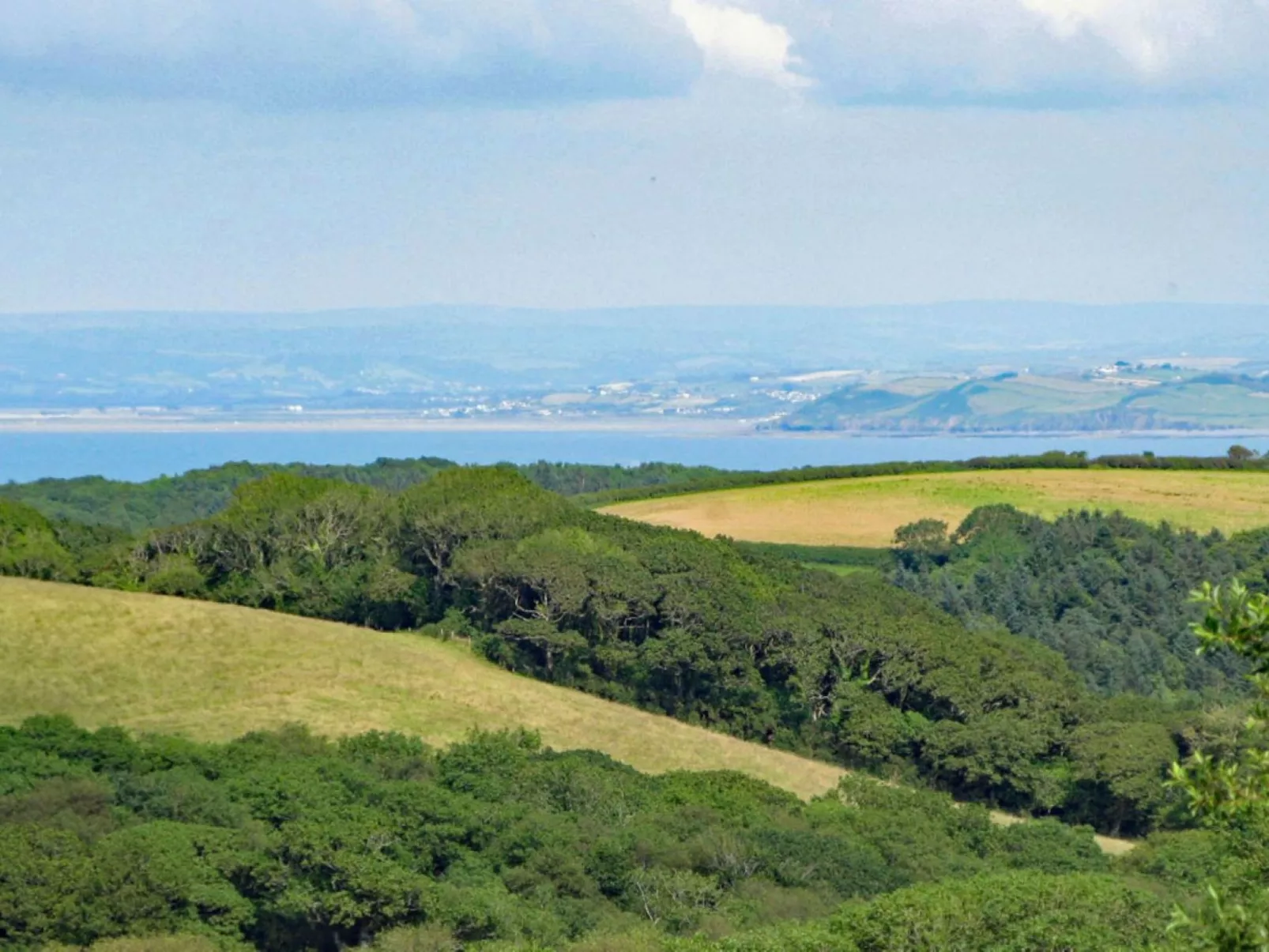 Hartland Hideaways - Outside