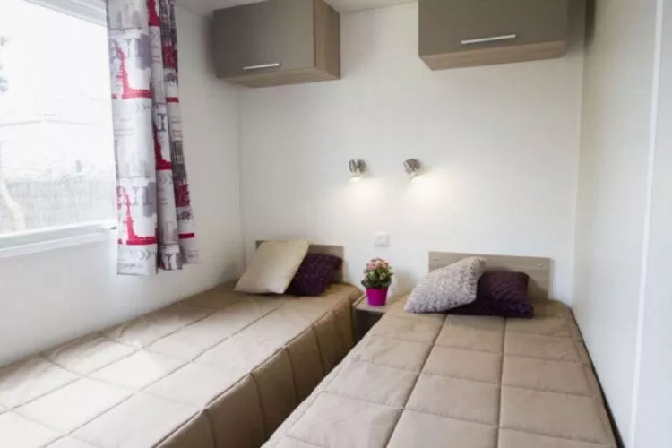 Caravanpark Domaine Sainte Véziane Bessan  Mobilhome Confort 3ch 6p-Schlafzimmer