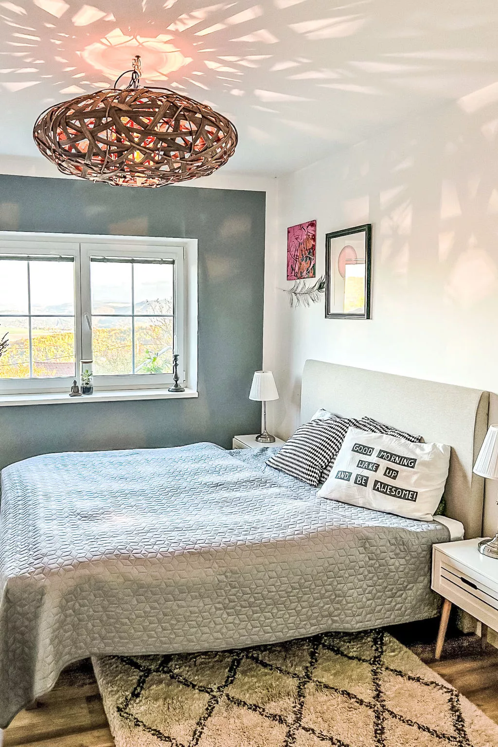 Hillside View - Dedans