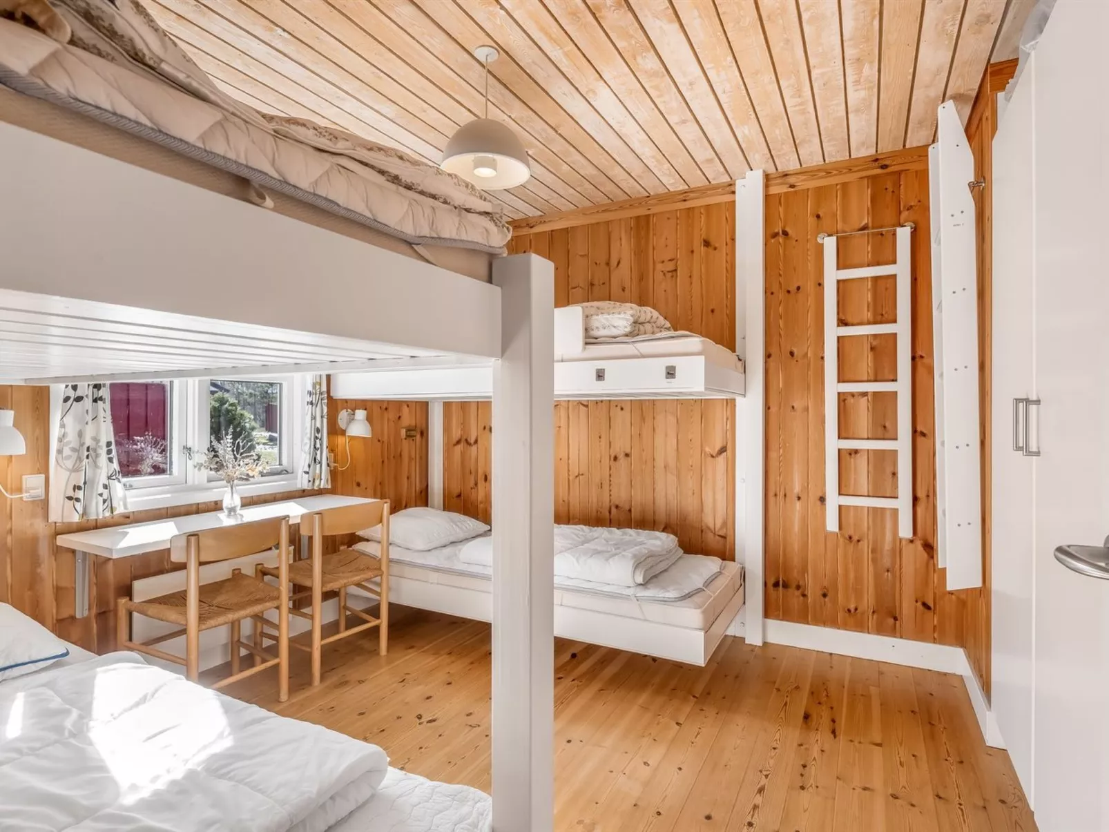 "Eivi" - 200m from the sea - Dedans