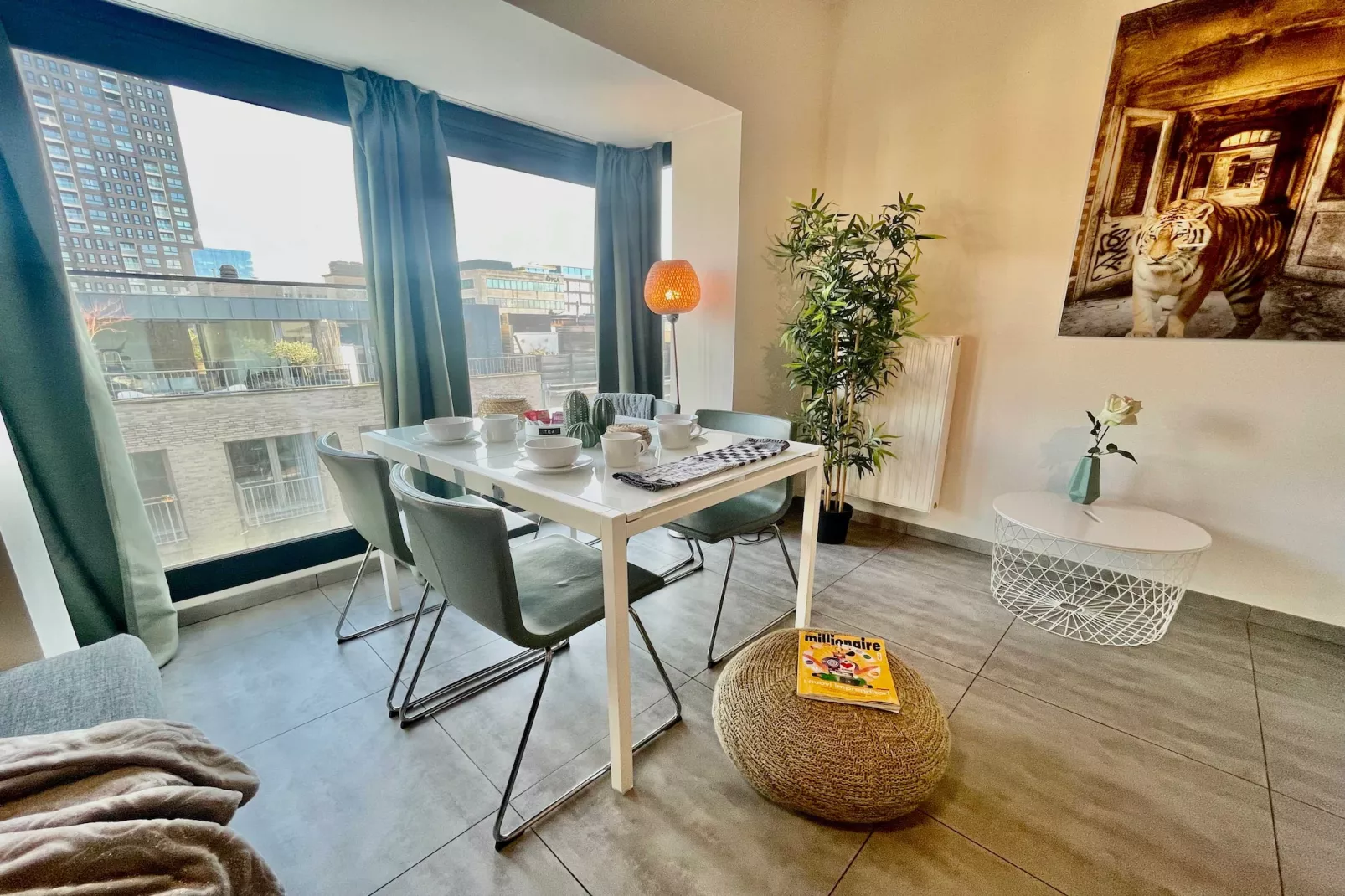 Cozy 1BR City Centre Near Meir Shopping by OneLuxStay - Salle à manger