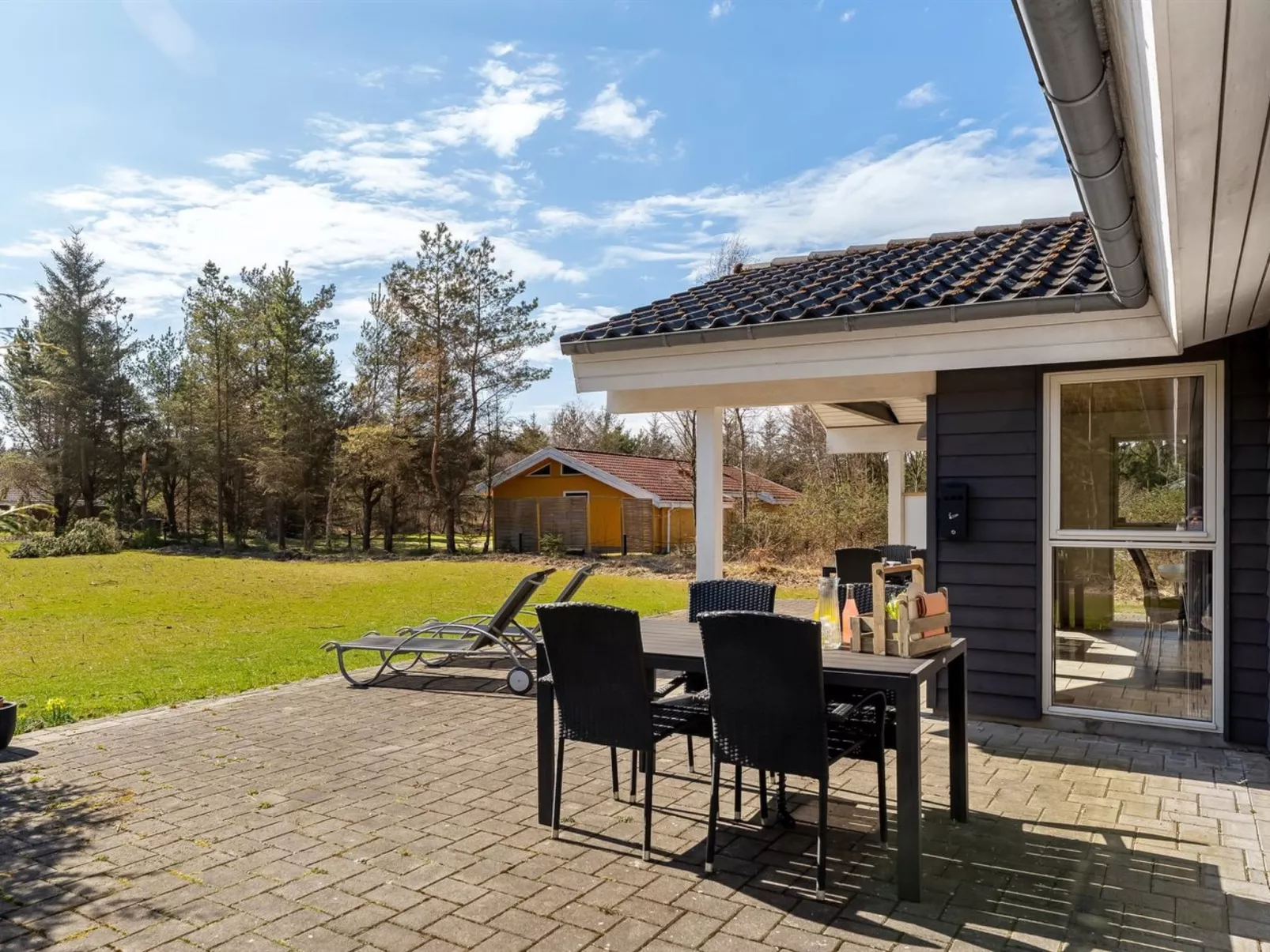 "Tamika" - 950m from the sea - Outside