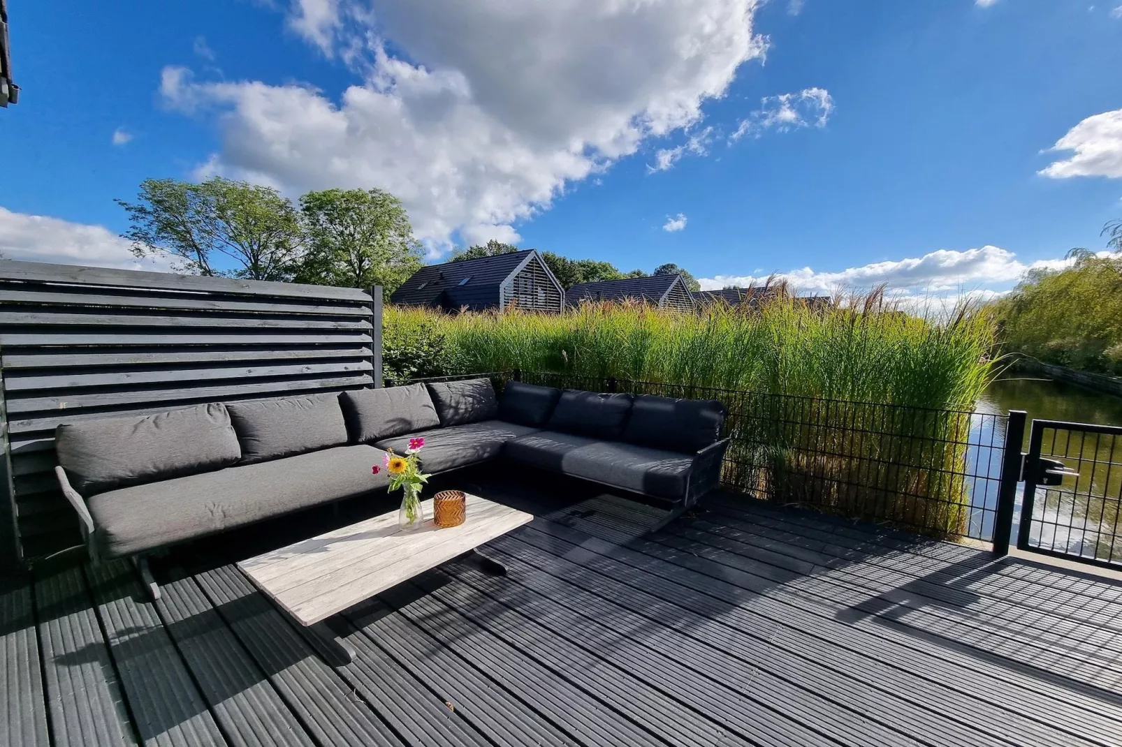 Watervilla Achttjin - Terrasse / balcon