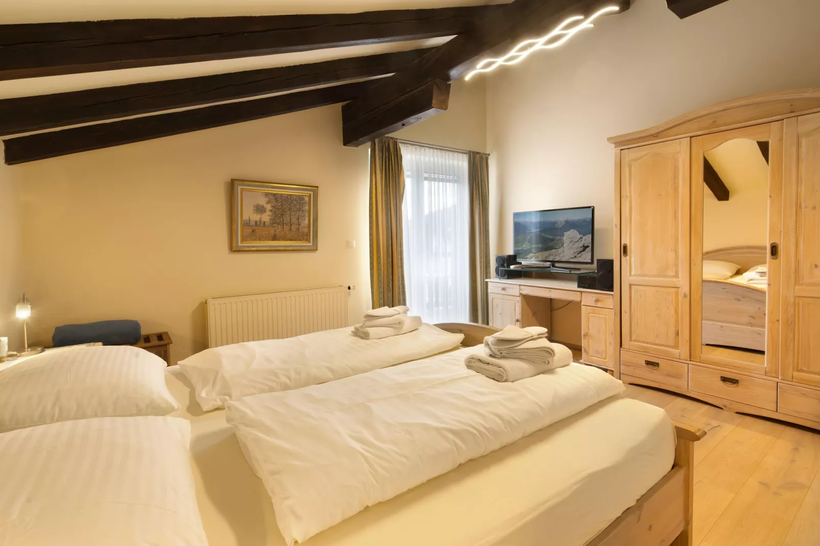 Menardi Penthouse AA - Schlafzimmer