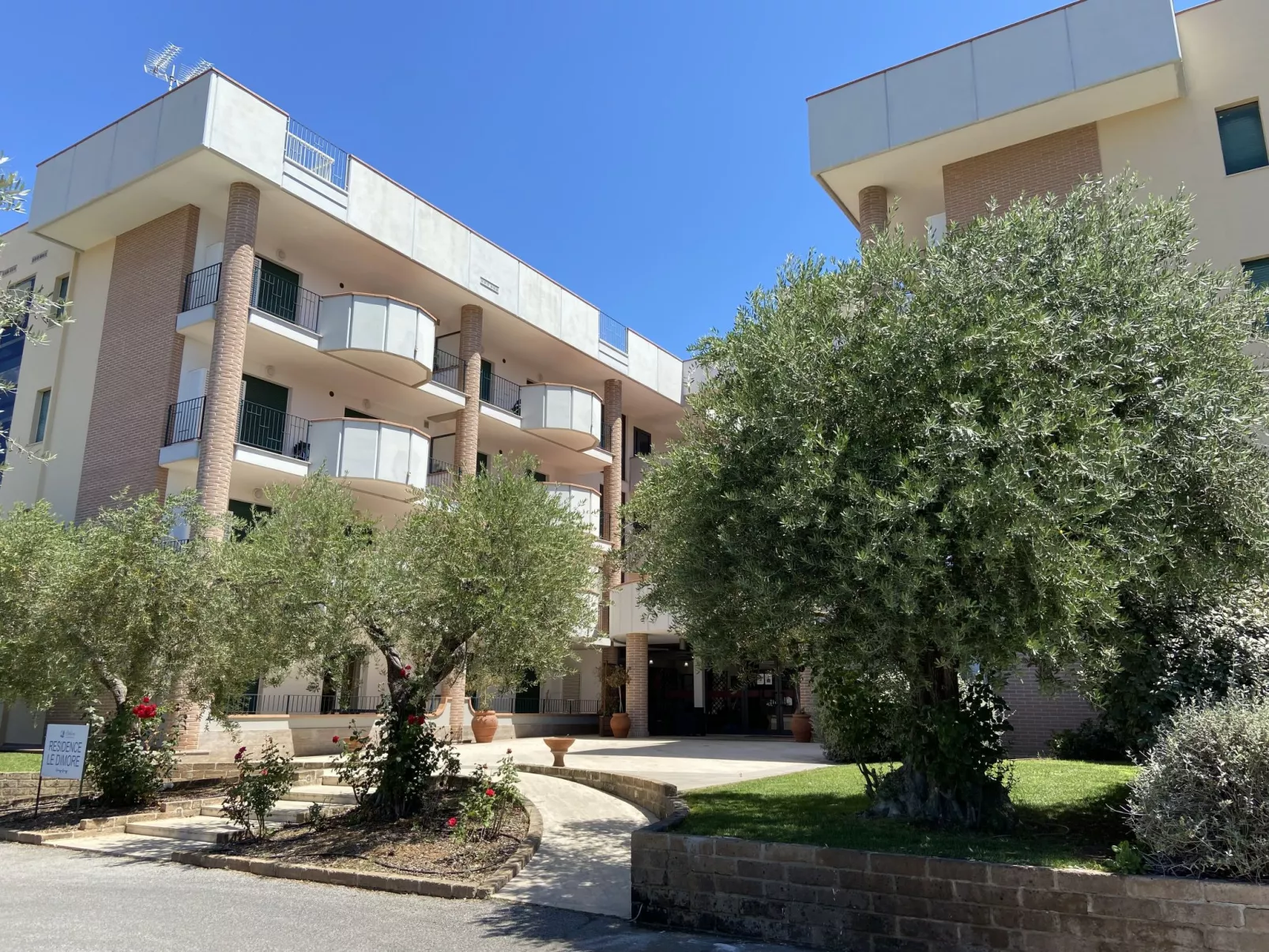 Le Dimore di Santa Costanza - Draußen