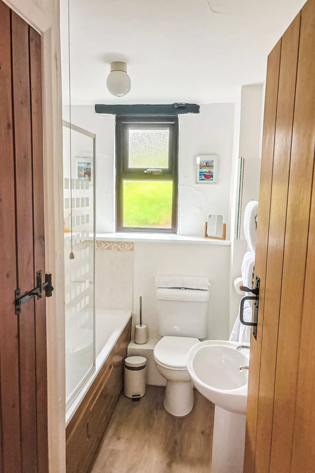 Shipload Cottage - Inside