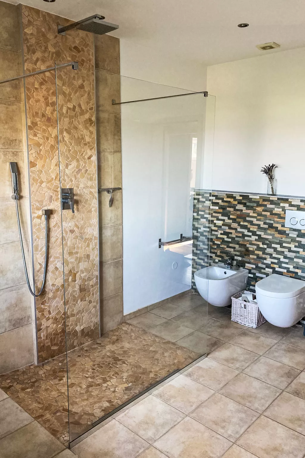 Hillside View - Dedans