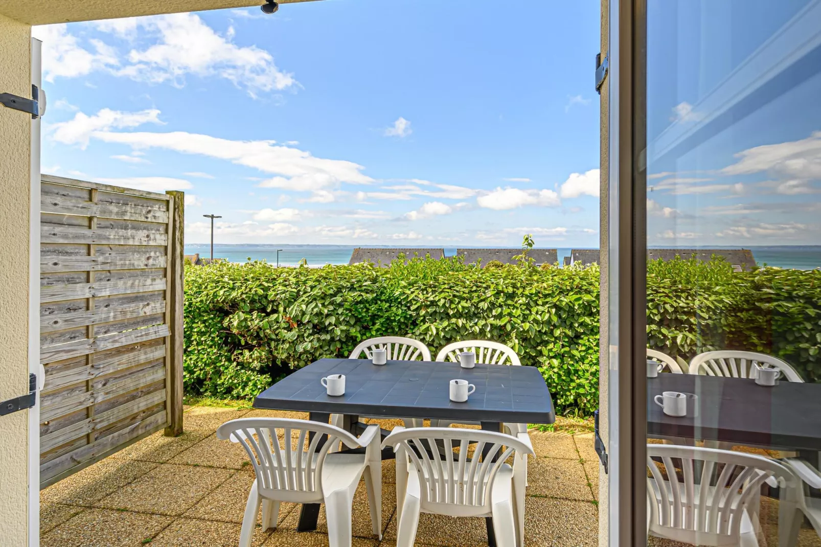 Residence les Terrasses de Pentrez 2 - Garten Sommer