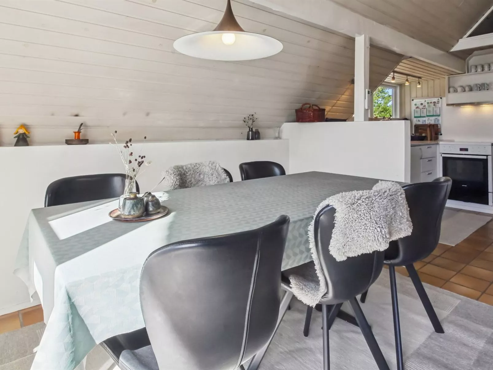 "Efimija" - 1.4km from the sea - Drinnen