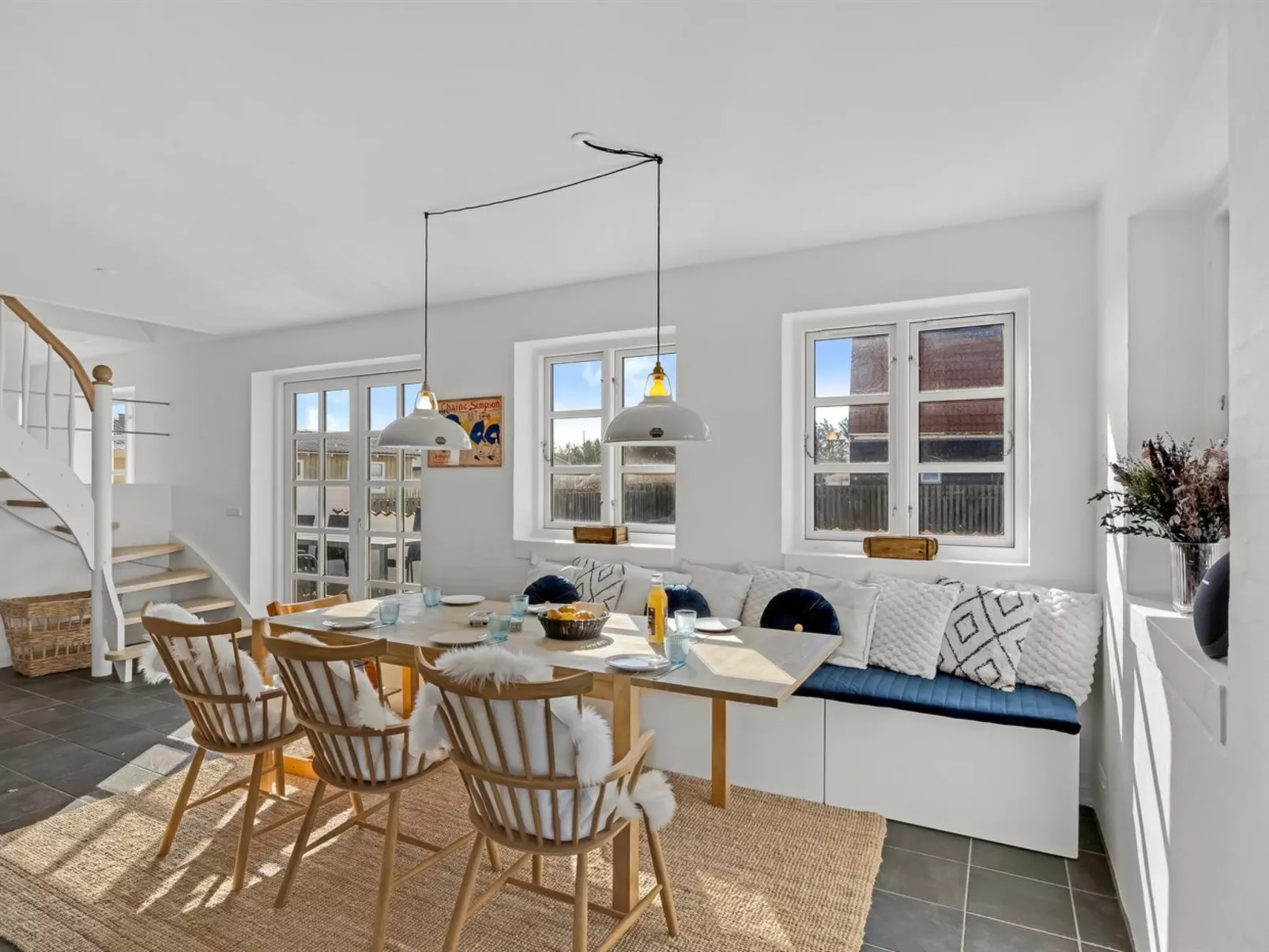 "Birtir" - 200m from the sea - Drinnen