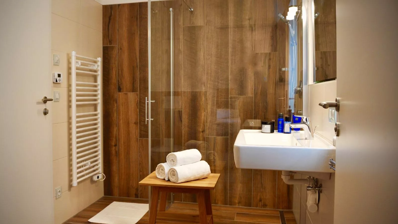 Werfenblick und Bergblick-Bathroom