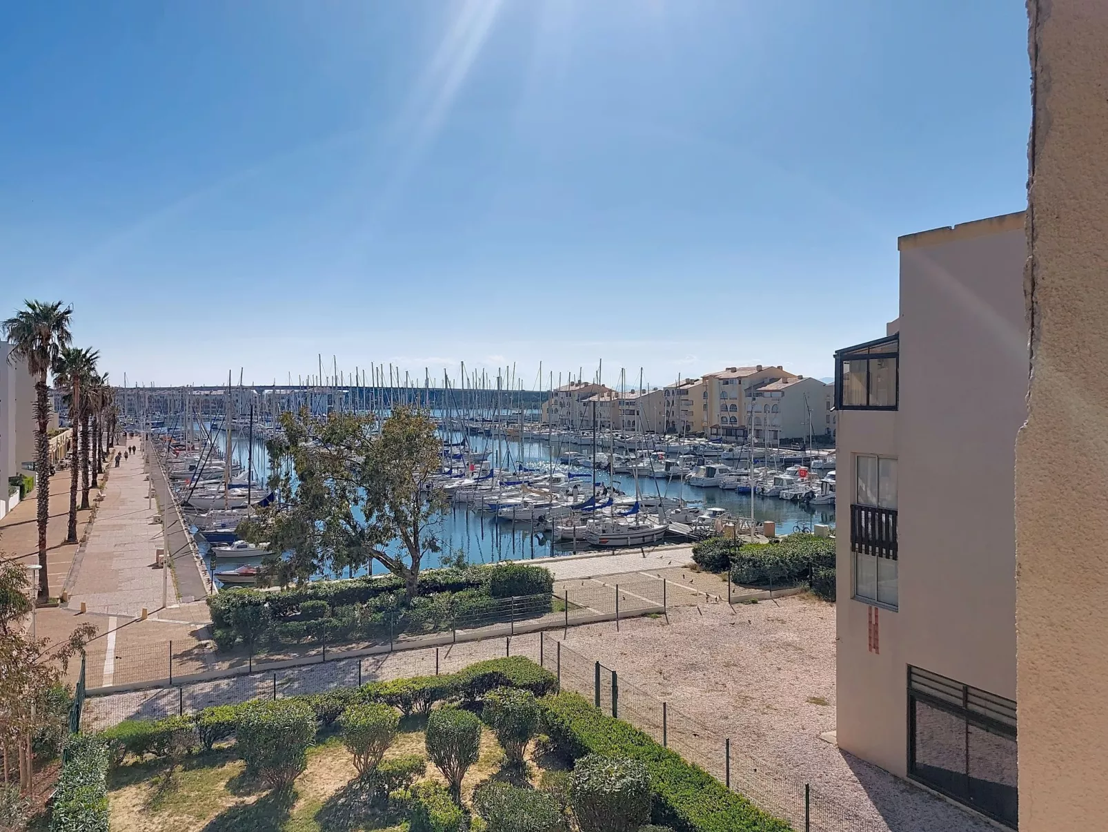 Le Lamparo - Outside