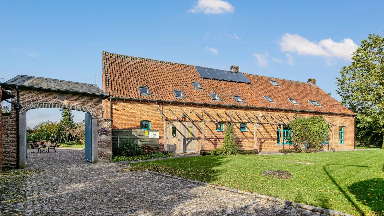 Alverwege-Exterior summer