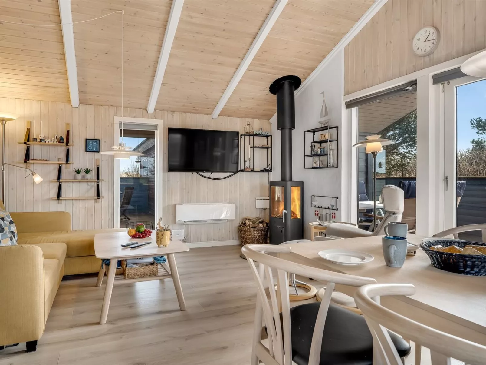 "Severina" - 900m from the sea - Drinnen
