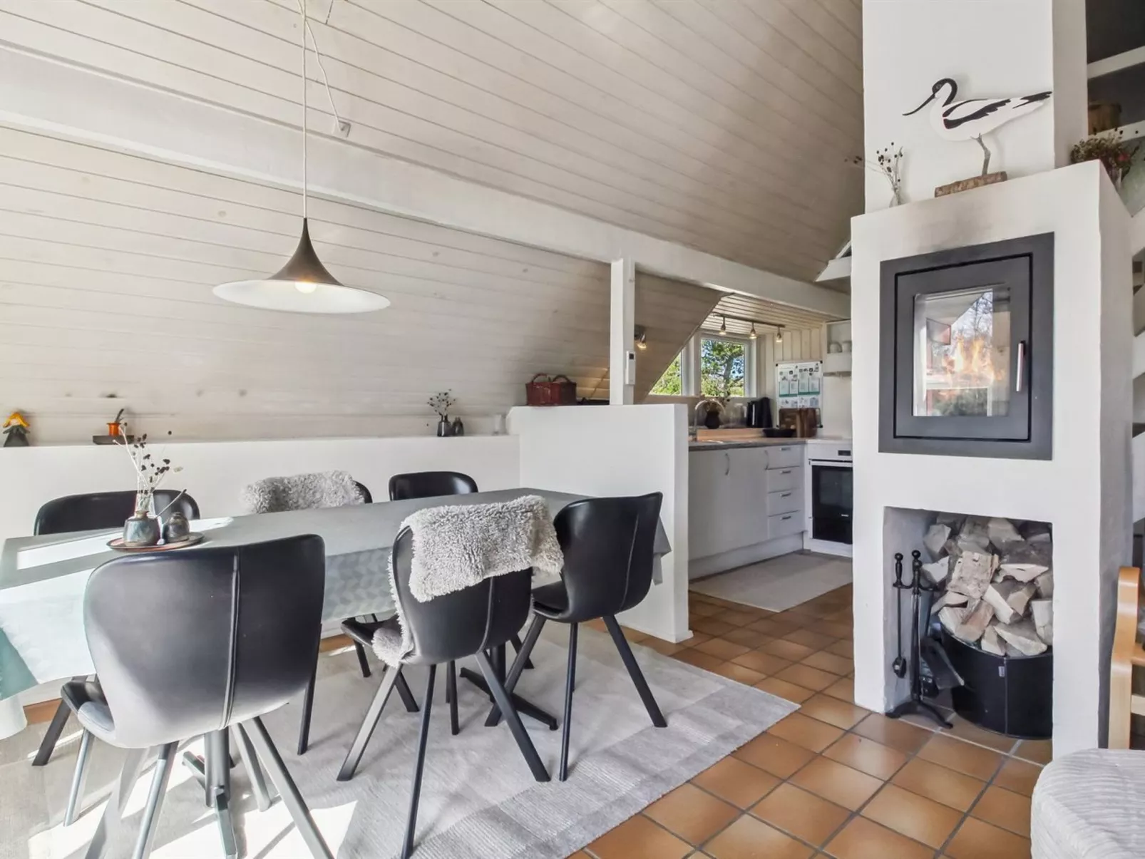 "Efimija" - 1.4km from the sea - Drinnen