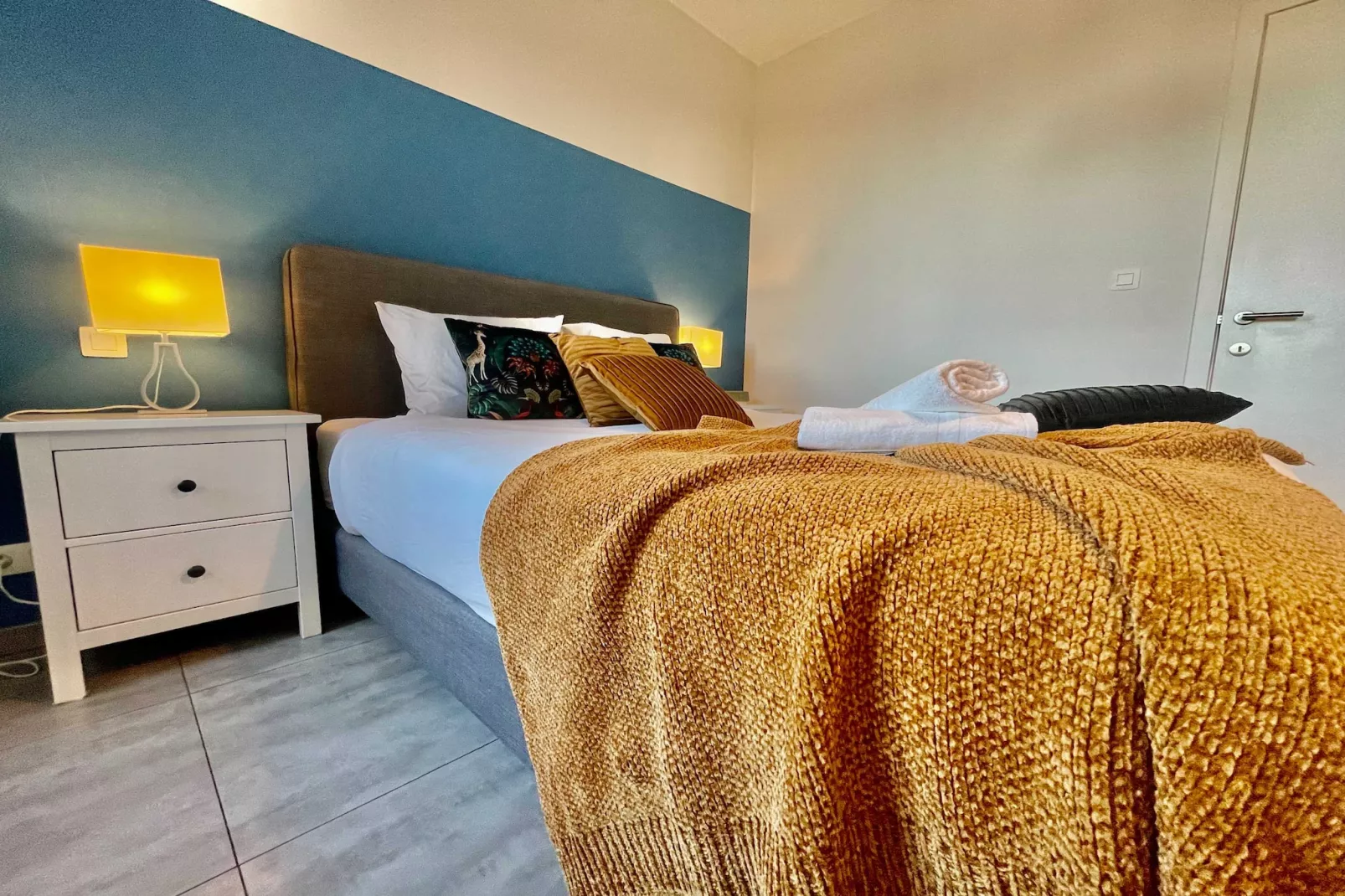 Cozy 1BR City Centre Near Meir Shopping by OneLuxStay - Chambre