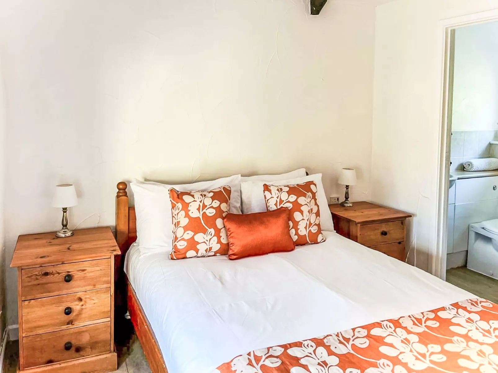 Hartland Hideaways - Inside