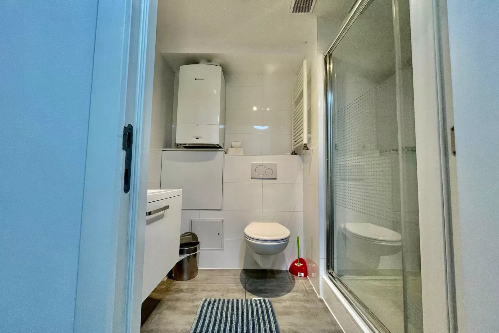 Cozy 1BR City Centre Near Meir Shopping by OneLuxStay - Salle de bain